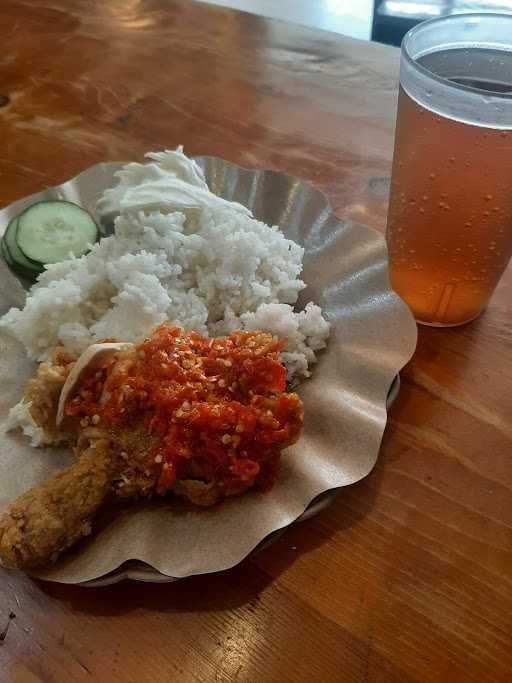 Ayam Geprek Juara - Batam-Aviari 8