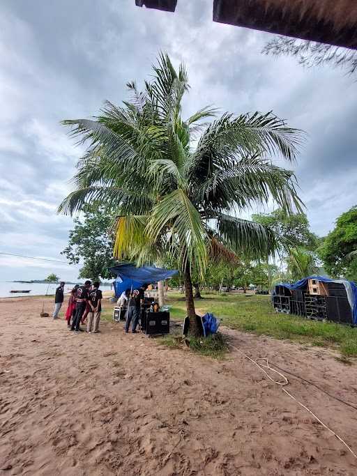 Rumah Makan Lesehan Pas Mantap 5