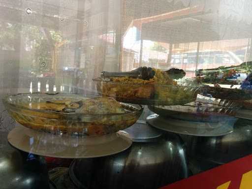 Rumah Makan Mutiara Bunda 1