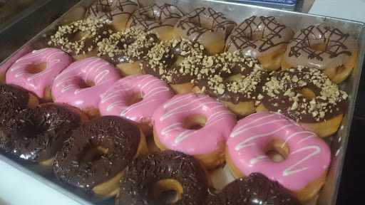 Suka Donat Pastry Shop 3