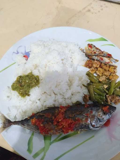 Warung Mbak Anik 4