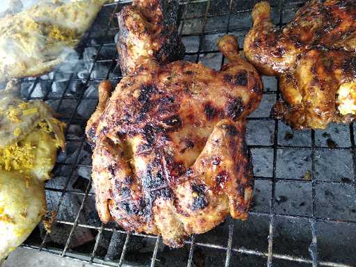 Ayam Bakar Thania Cabang Seraya 7