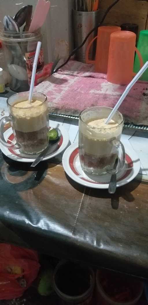 Warung Kopi Buk Yusdawilis 4