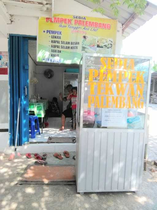 Pempek Palembang Cek Nia 1