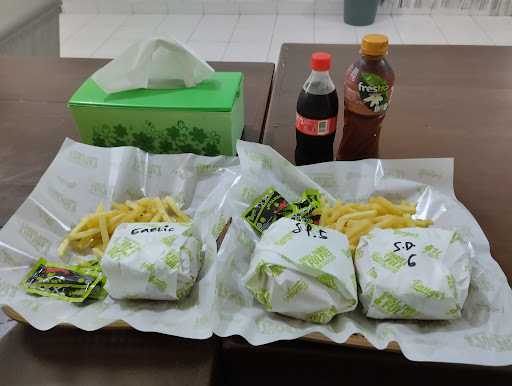 Burger Bangor Poris Indah 7