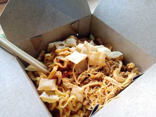 Mie Ta-Box 5