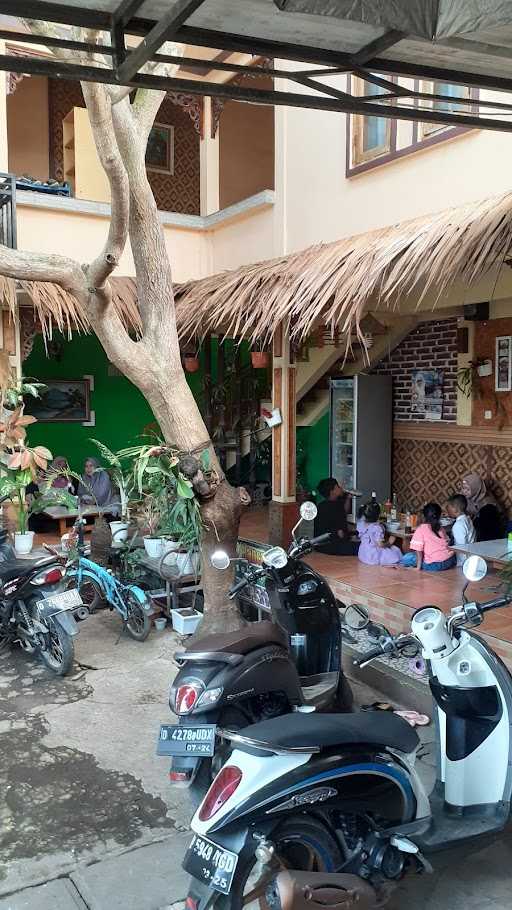 Saung Bakso Ranca 8