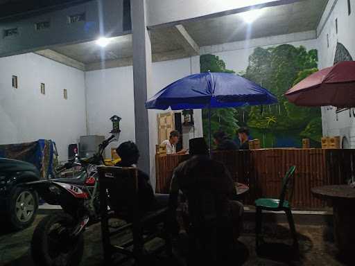 Angkringan Dan Homestay Jamaq-Jamaq 1