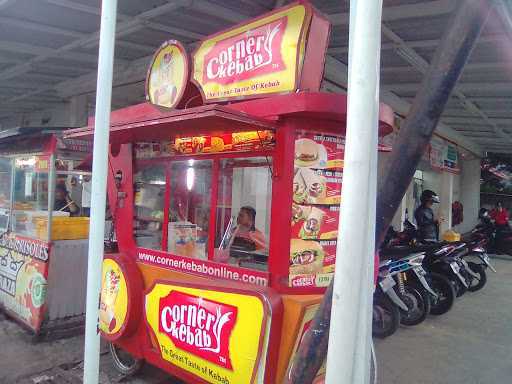 Corner Kebab Martanegara 8