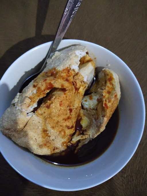 Pempek Lugina Pusat 4