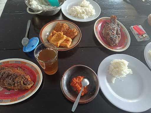 Rumah Makan Mbak Tutik 2