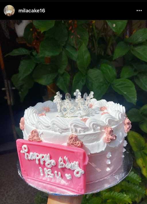 Mila Cake & Bouquet'S 6