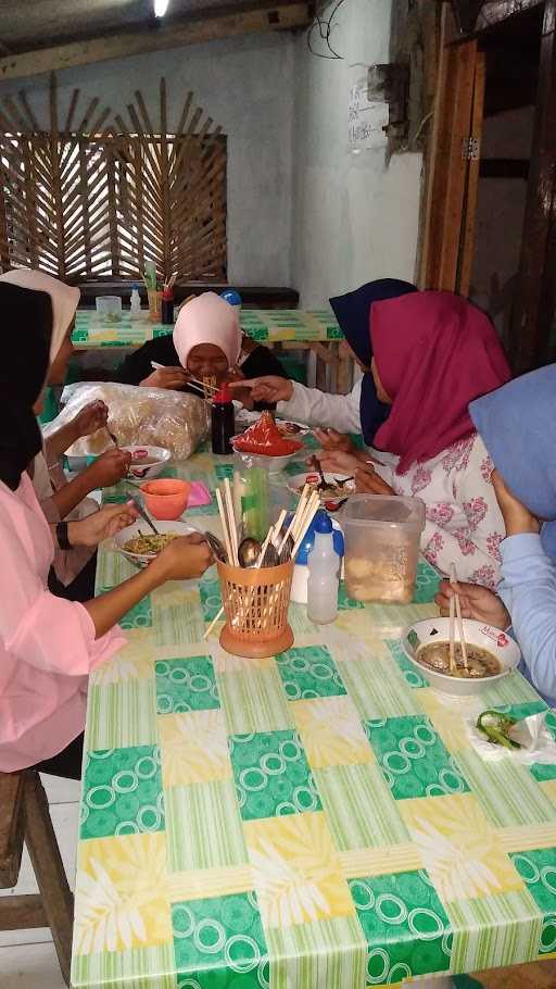 Mie Ayam Bakso Pak Giant 1