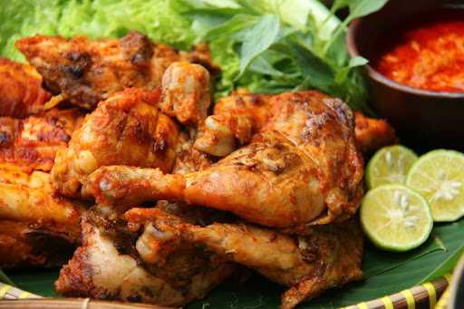 Ayam Goreng Dela 2