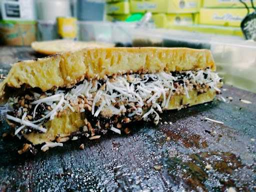 Martabak Holis Bangka 5