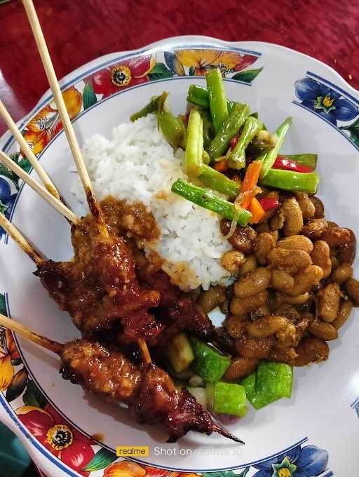 Rumah Makan Sederhana Simpang Halimpu 4