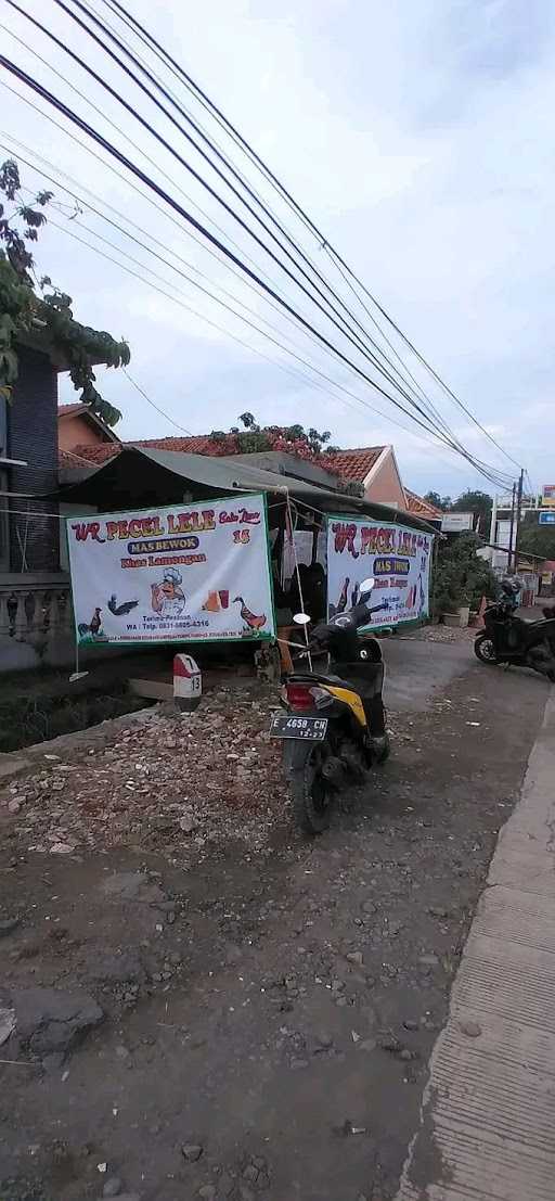 Warung Pecel Lele Mas Bewok 4