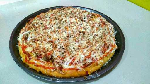 Bread John Pizza, Beji Timur 3