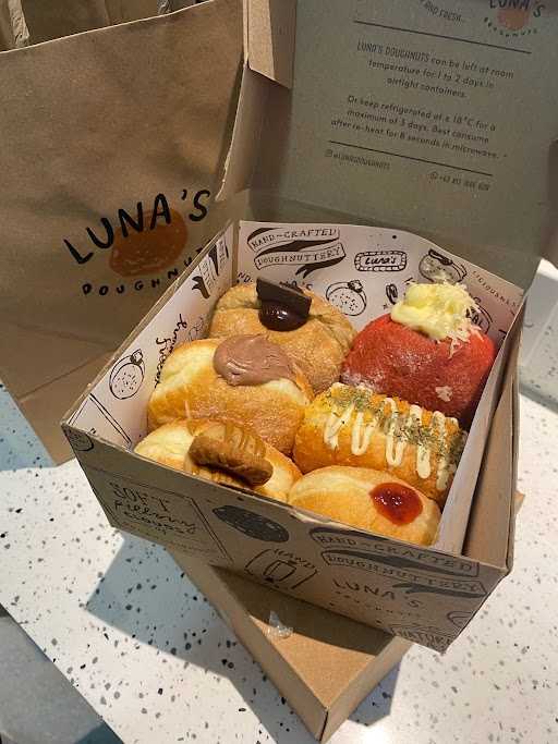 Luna'S Doughnuts Margo City 6