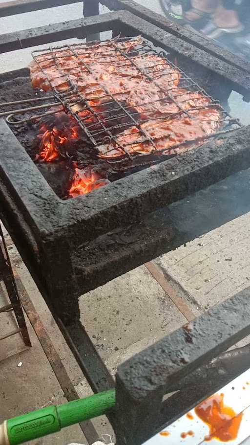 Ayam Bakar Uda Helmi 7