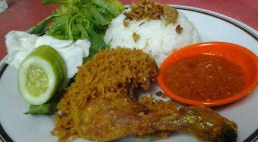 Ayam Goreng Kremes & Seafood 1