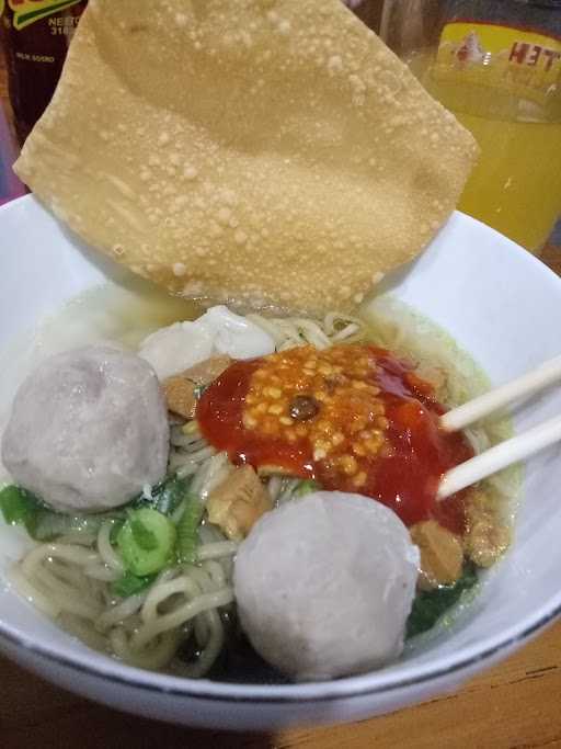 Bakso & Mie Ayam Lestari 18 5