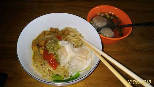 Bakso & Mie Ayam Lestari 18 3