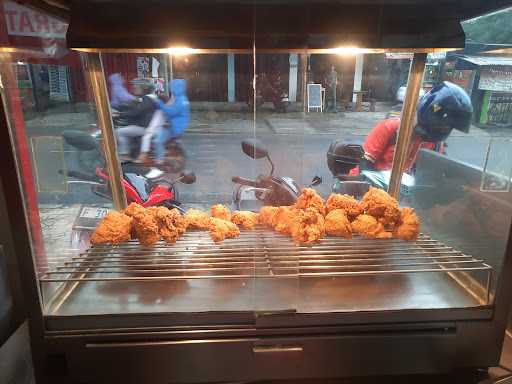 Dbro Chicken & Burger Beji Depok 2