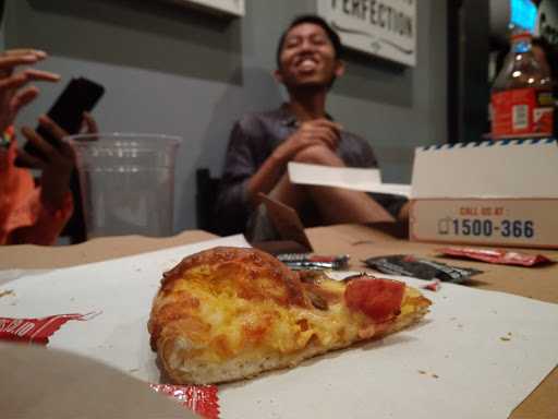 Domino'S Pizza 9