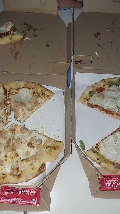 Domino'S Pizza 10