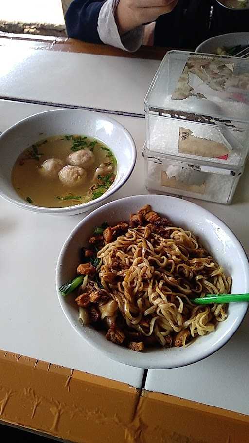 Mie Ayam Gajah Mungkur 5