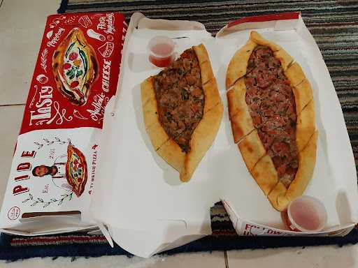 Pide Turkish Pizza Beji Depok 4