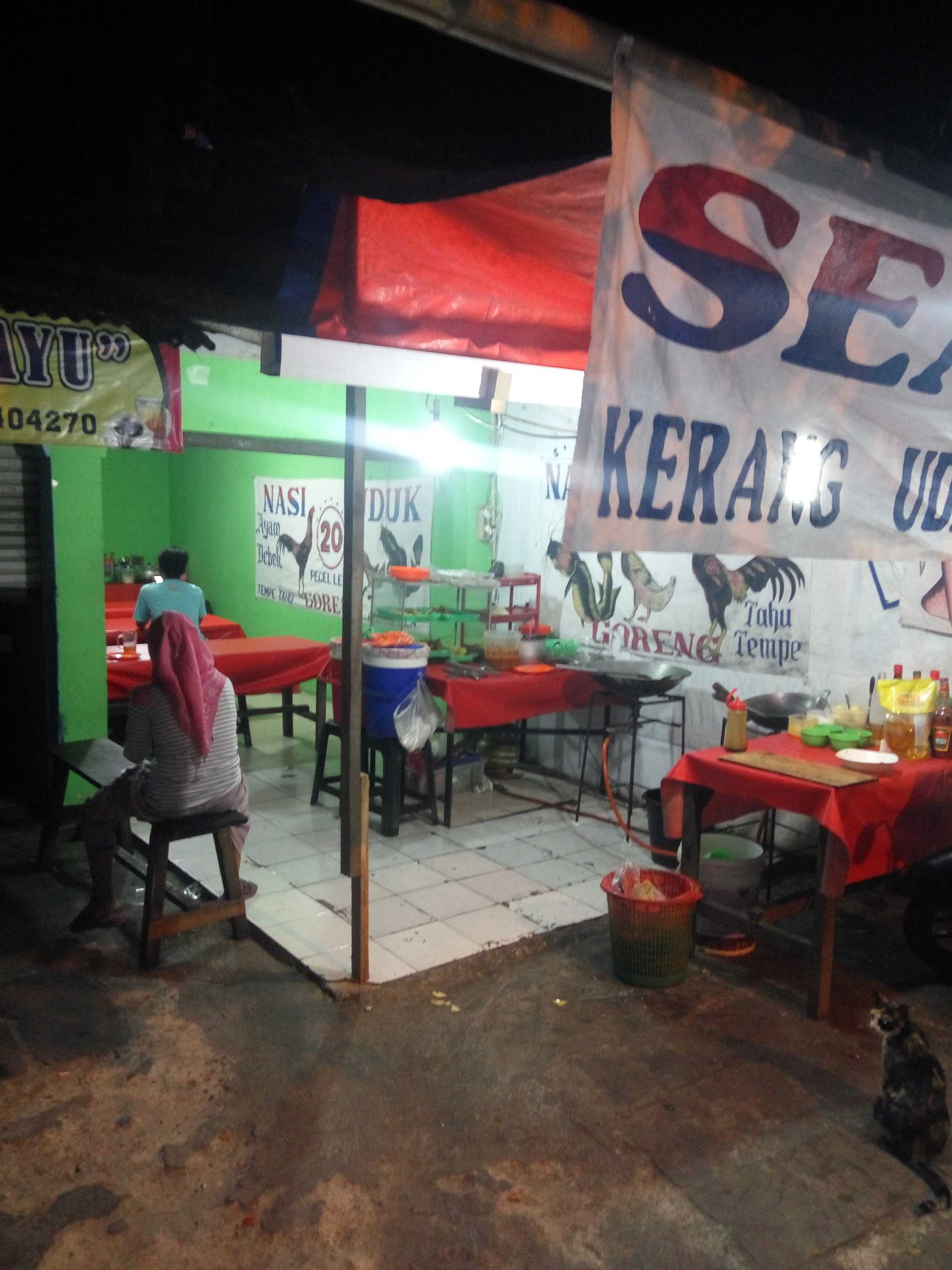 Sea Food & Nasi Uduk (20) 9