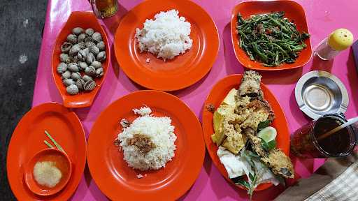 Seafood Purnama 8