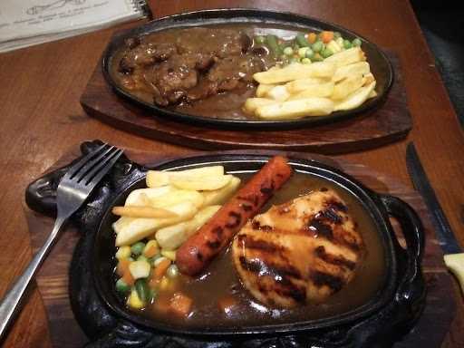 Choppers Roadhouse Steak 7