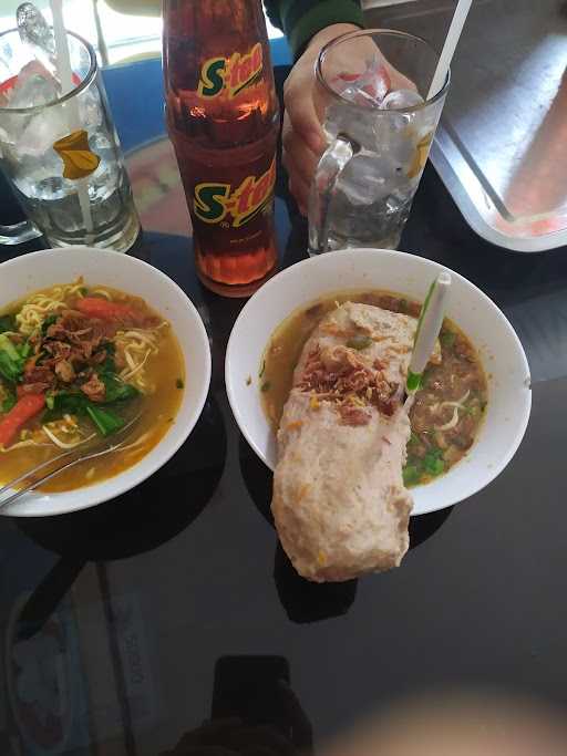 Mie Ayam & Bakso Raksasa 2