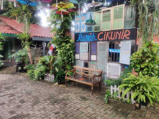 Rumah Cikunir 1