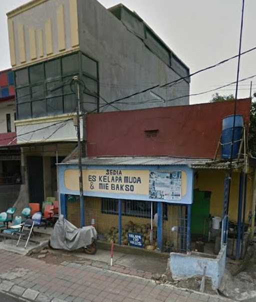 Es Kelapa Muda Pintu Air Prisdo 9