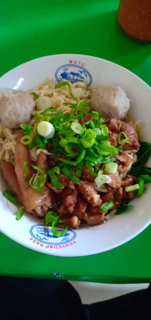 Mie Ayam & Bakso Pakde Mangun 1