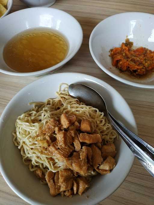 Mie Cabe Gerus 3