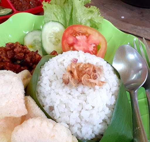 Nasi Uduk Atun 3