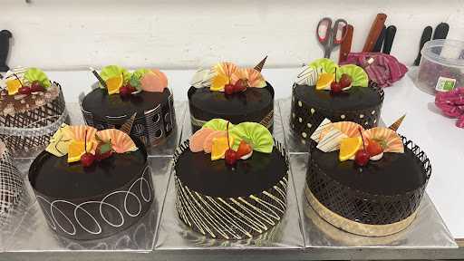 Elud Bakery Agus Salim 7