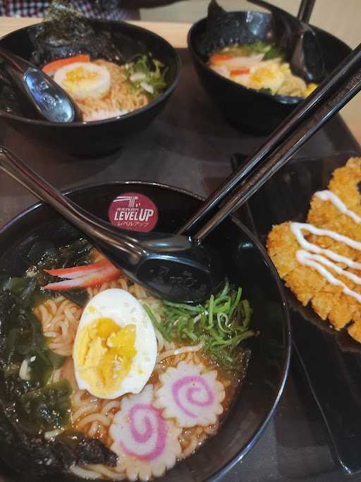 Ramen Level Up Mekarsari 8