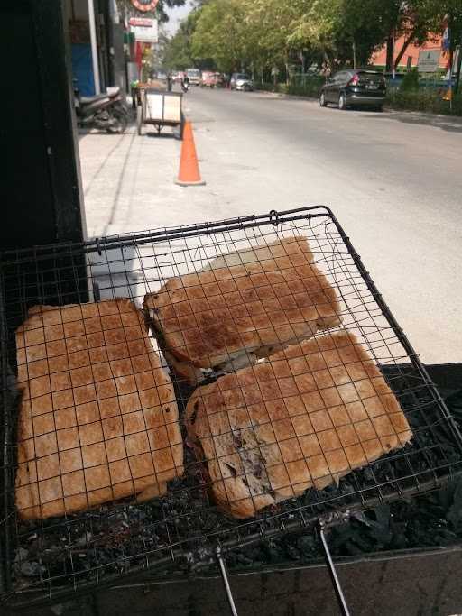 Roti & Pisang Bakar Eko 6