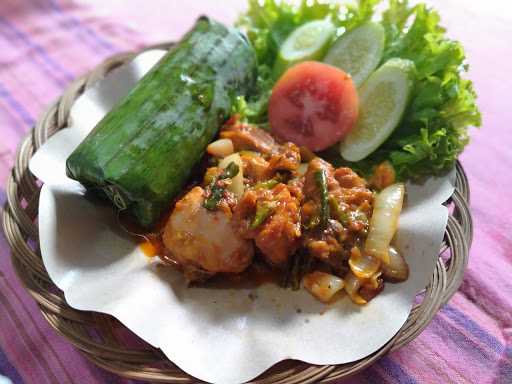 Warung Dua Dara 7