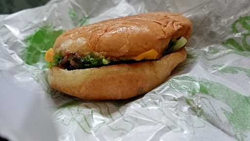 Burger Bangor Pondok Ungu 4