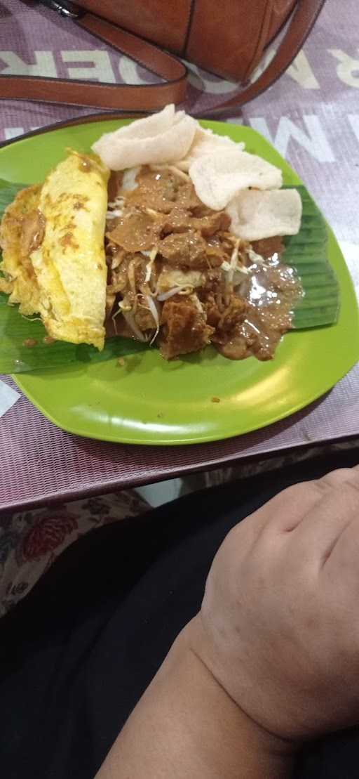 Kedai Tahu 4