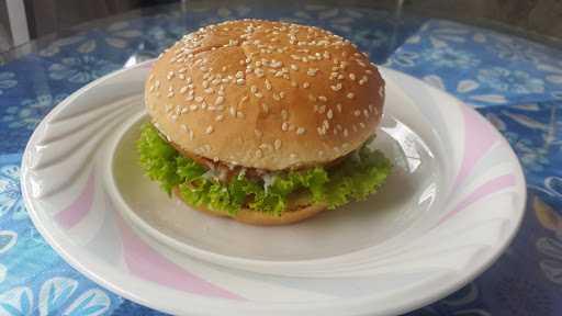 Khay Burger 9