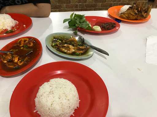 Seafood Hasfani 88, Pondok Ungu Permai 10