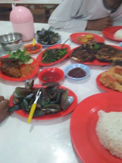 Seafood Hasfani 88, Pondok Ungu Permai 3